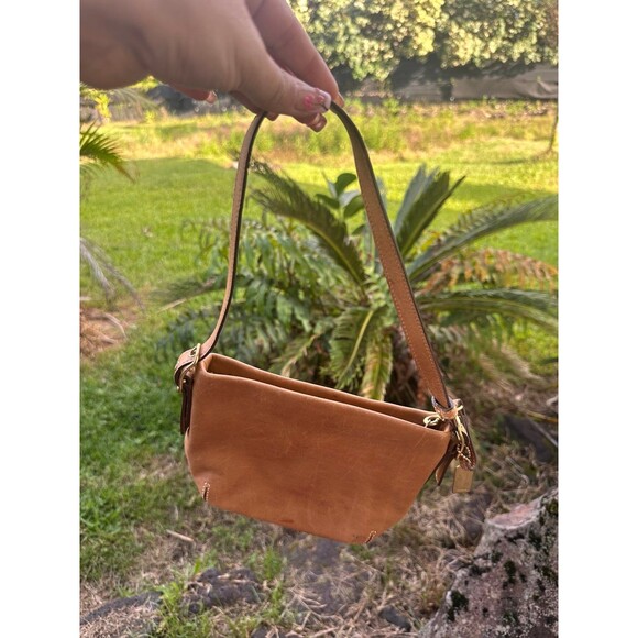 Vintage Y2K Coach 9844 Cognac Leather Brass Tag Mini Hobo Demi Baguette Bag - Picture 2 of 8